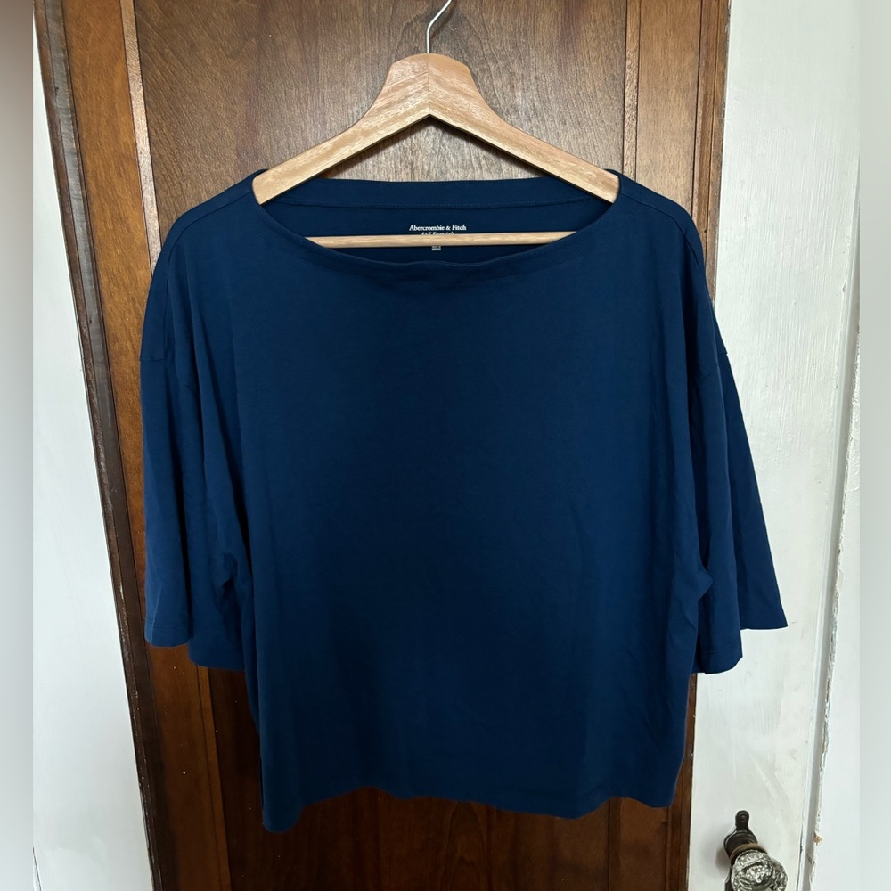 A&F Essentials Boat Neck Tee